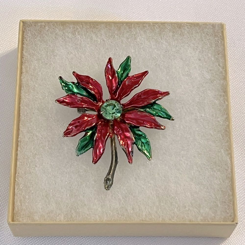 Lovely Vintage Poinsettia Brooch / Pin